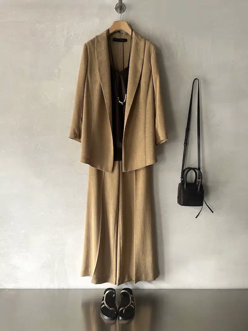 outfit senape marina lari