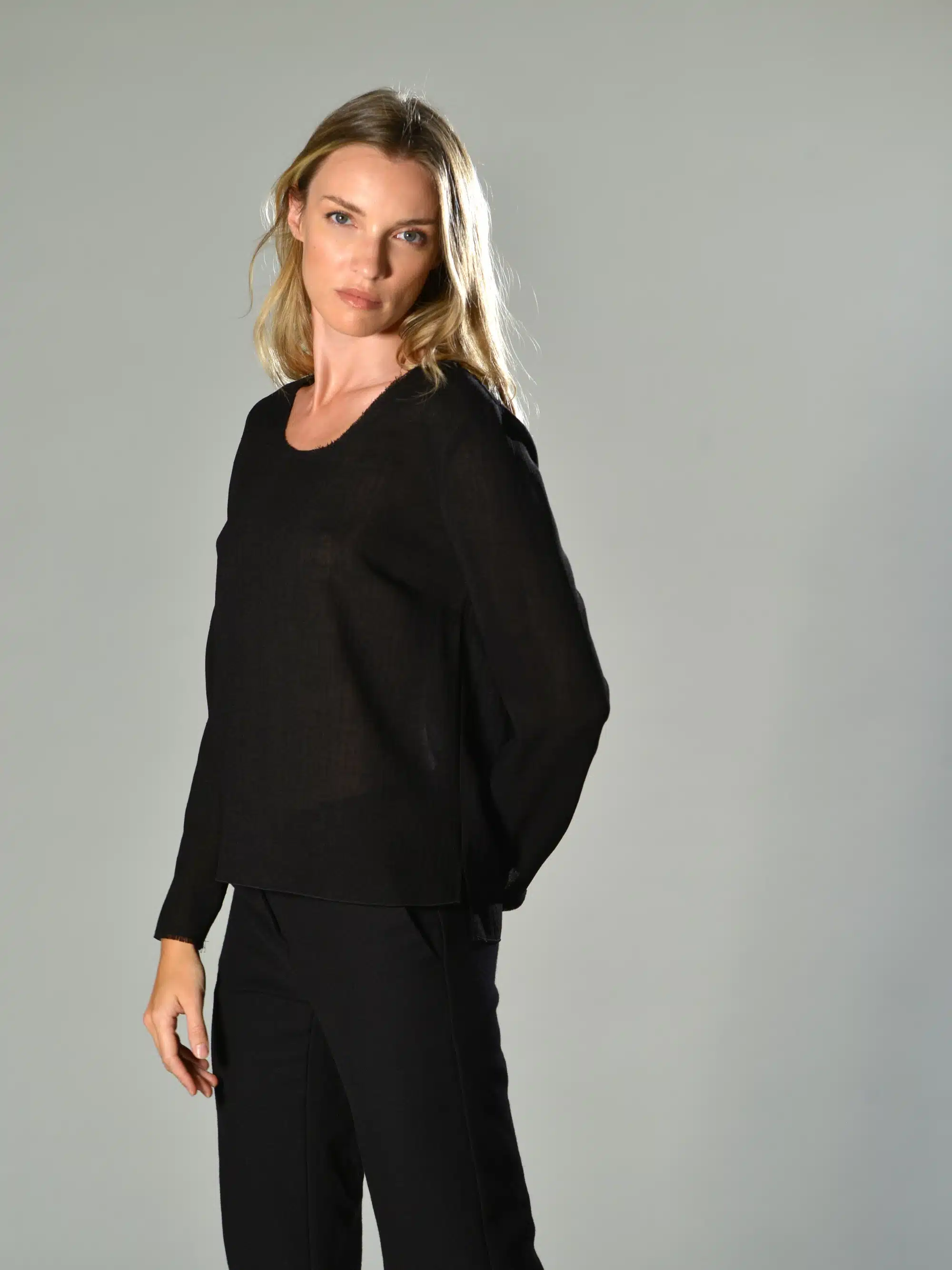 blusa top nero marina lari 1 scaled
