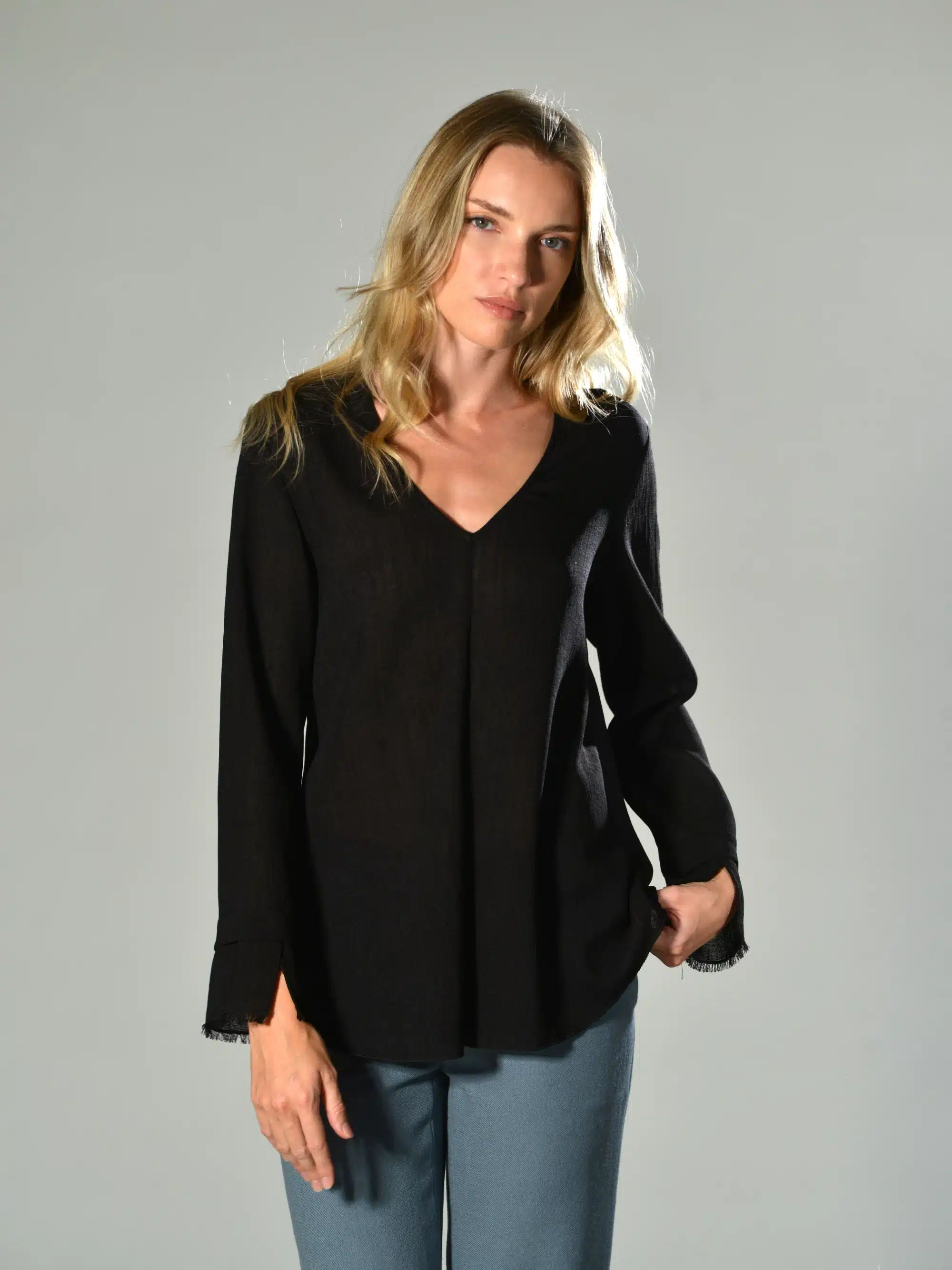 top blusa nero marina lari scaled