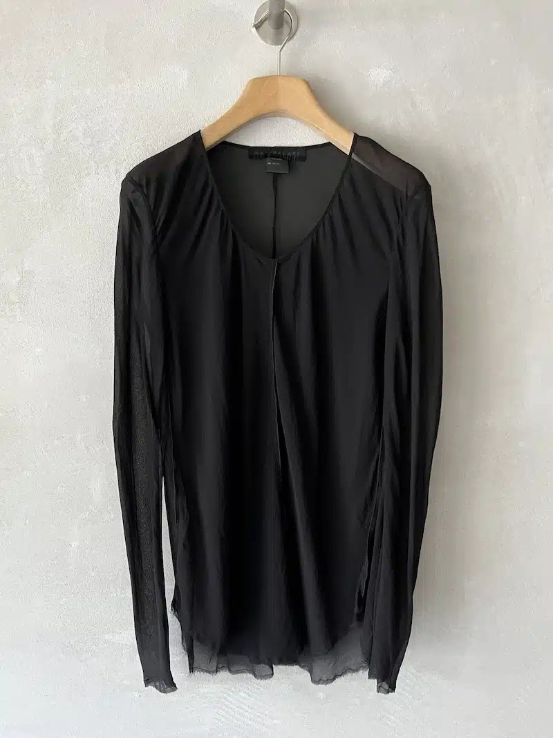 top over sbieco seta nero manica lunga marina lari