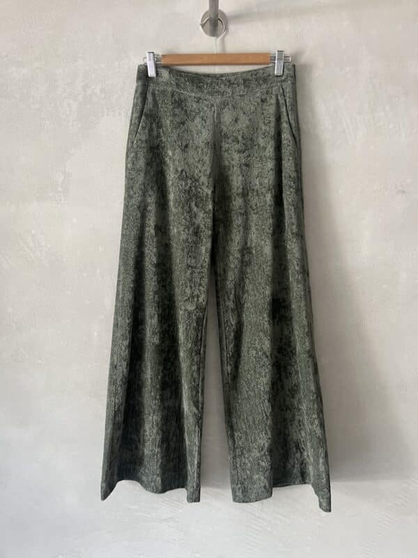 pantaloni lunghi gamba larga velluto verde marina lari
