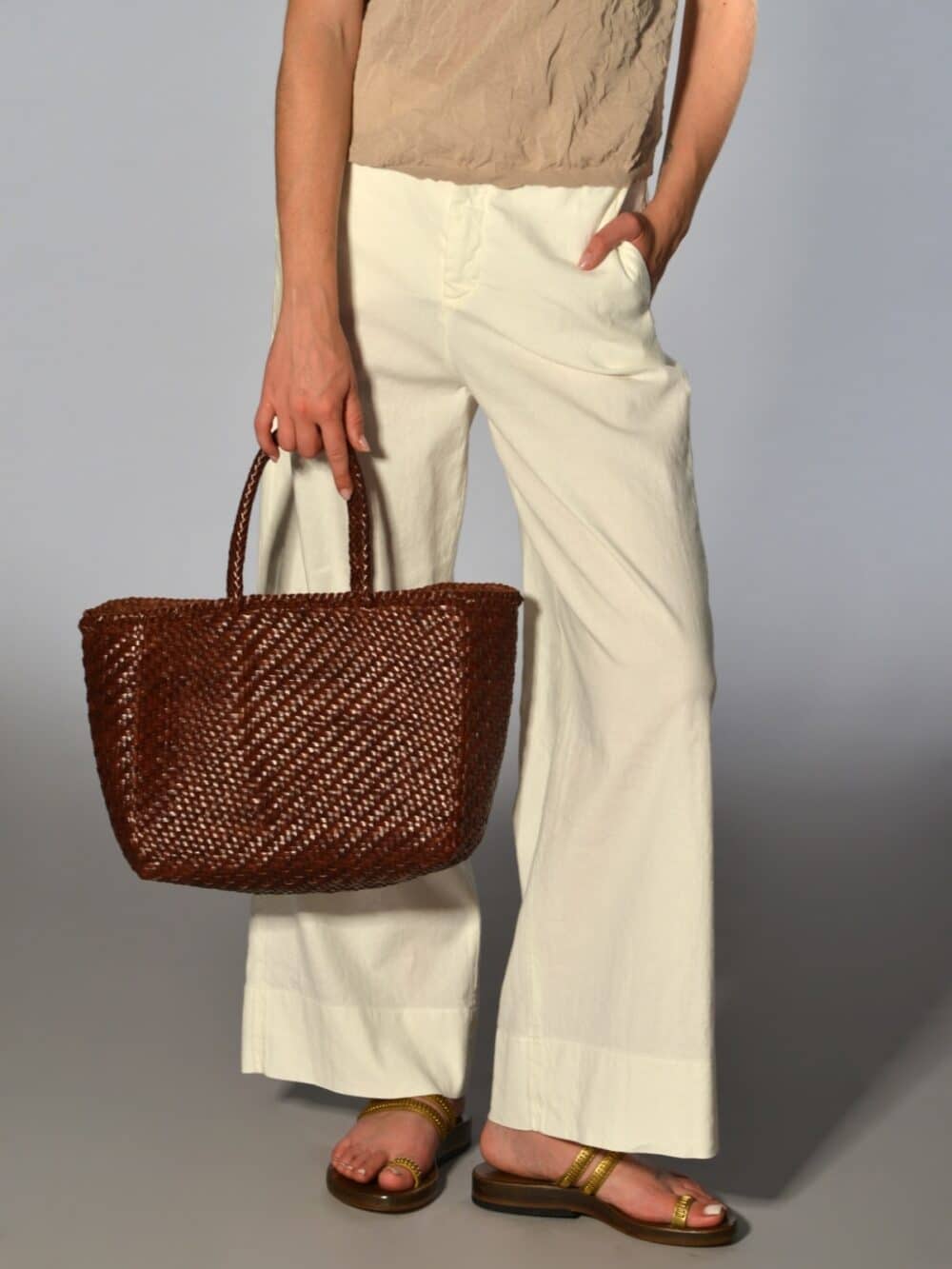 Borsa Basket large in pelle intrecciata a mano colore bruciato con manici corti DRAGON