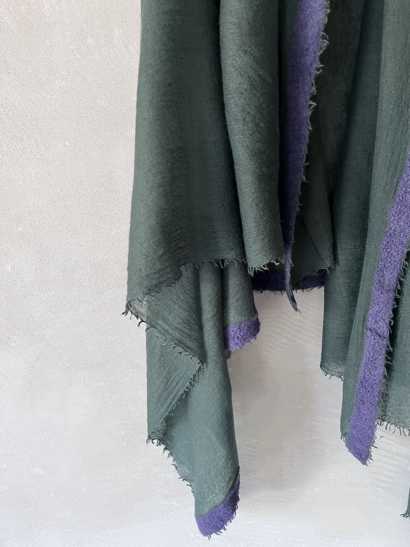 sciarpa cashmere leggero bicolore verde mirror in the sky