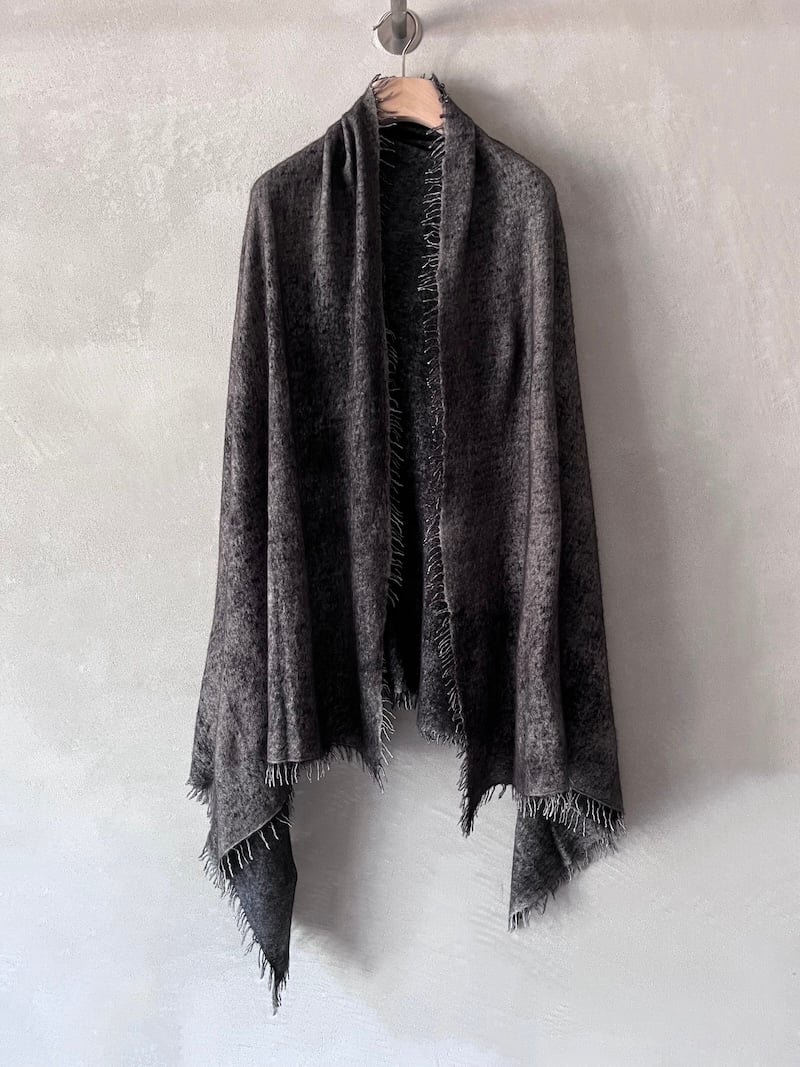 stola cashmere bicolore nero grigio avant toi