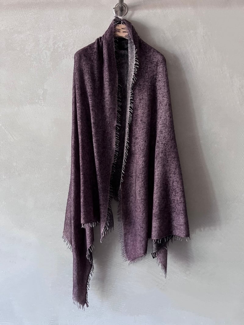 stola cashmere bicolore nero prugna avant toi