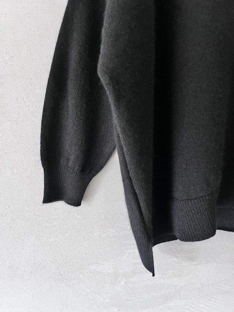 Maglia Over Boxy Nera Marina Lari in Cashmere