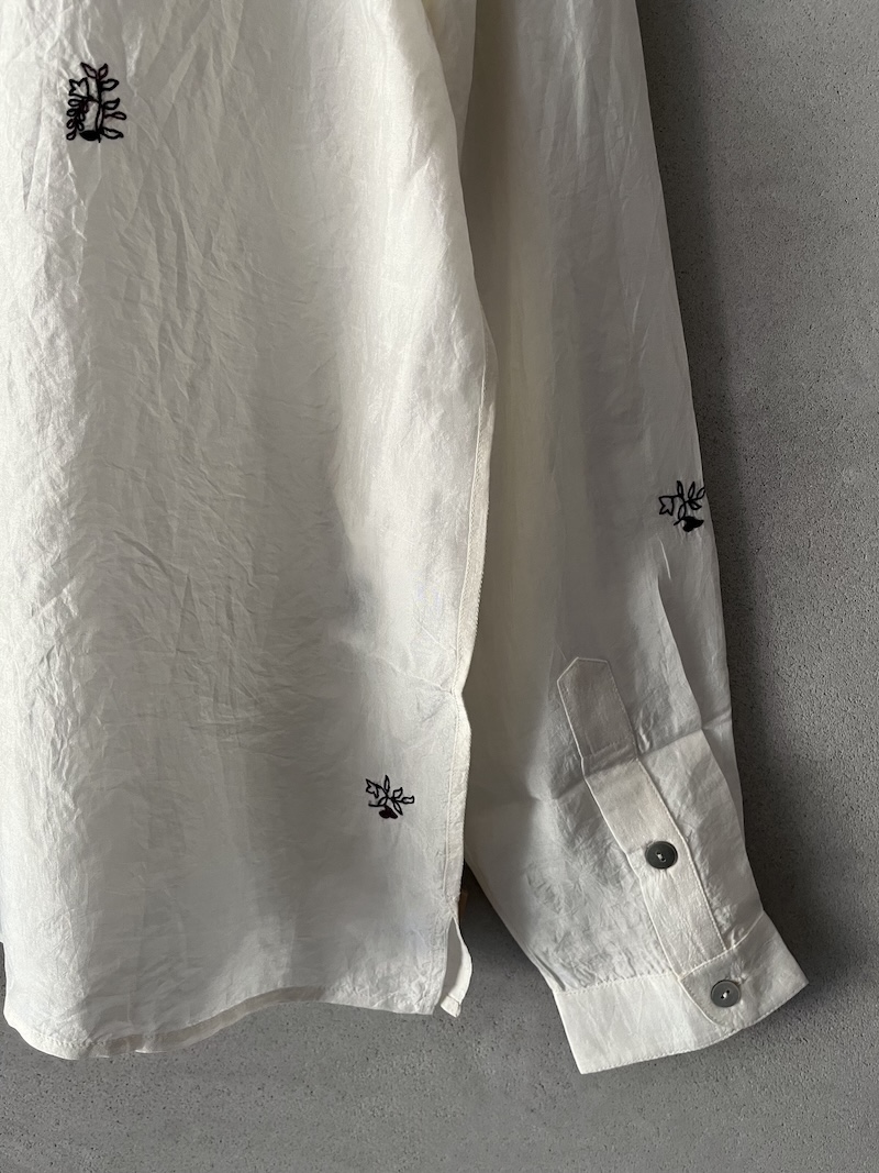 camicia seta ricamata ecru maku