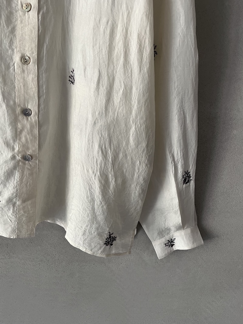 camicia seta ricamata ecru maku