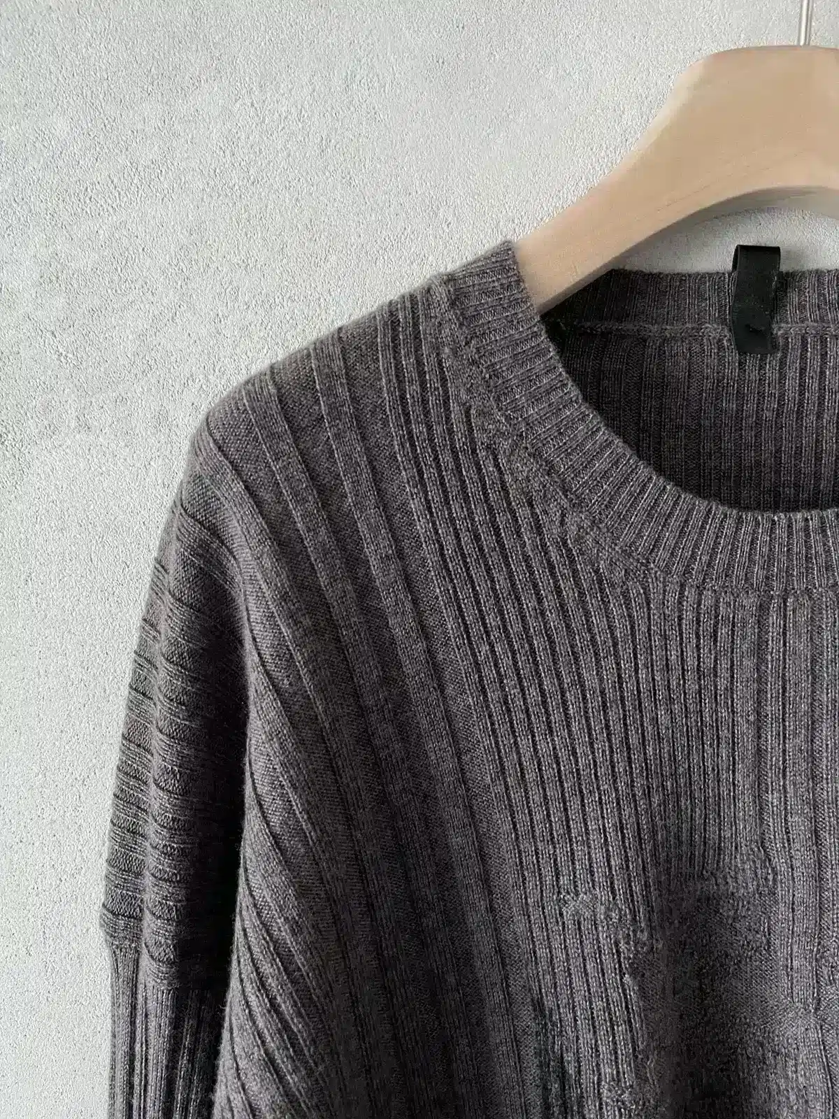 maglia boxi lana merino grigio nero serie numerica