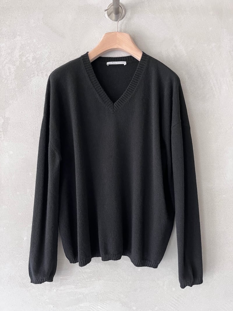 maglia boxi over cashmere nero stefano mortari