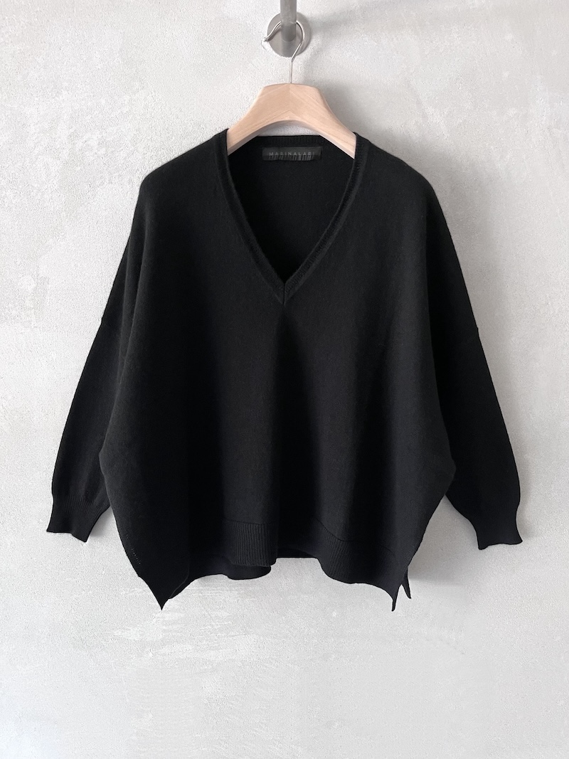 maglia over boxi cashmere scollo V nero marina lari