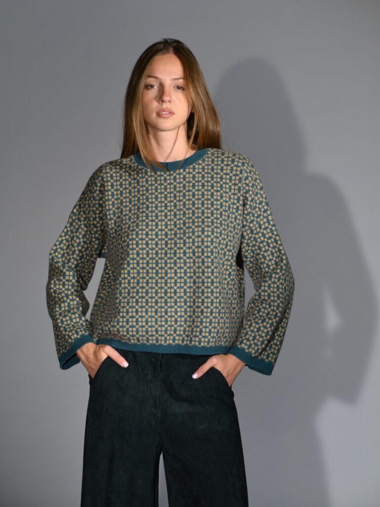 maglia over boxi jacquard cashmere seta verde cammello thats alyki