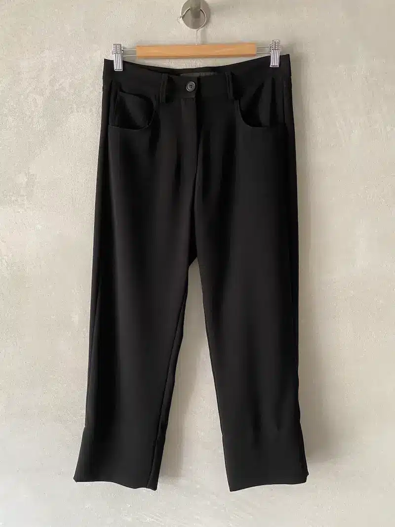 pantaloni crop nero marina lari pantaloni crop nero marina lari