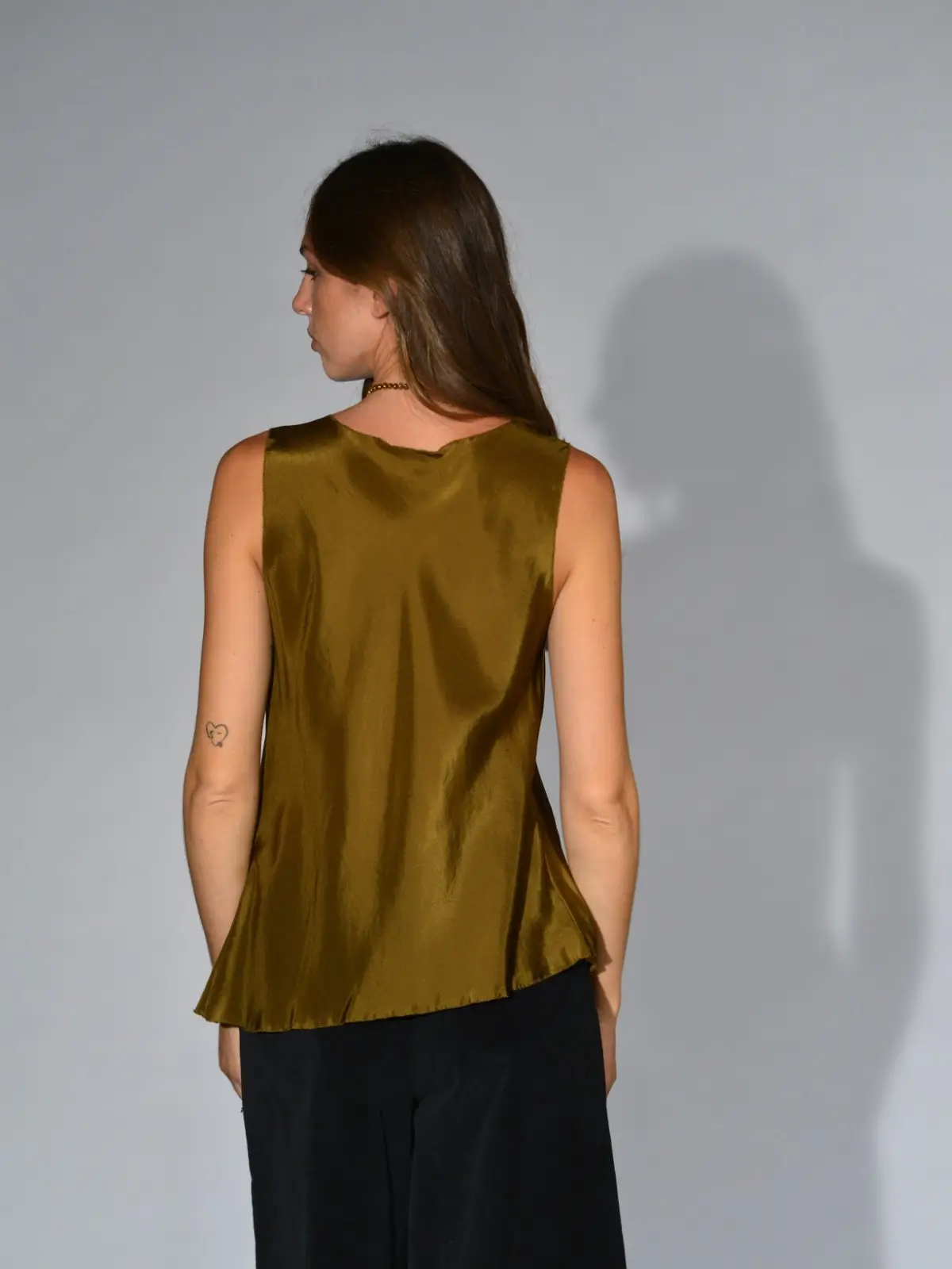 top smanicato seta senape susanne bommer 1