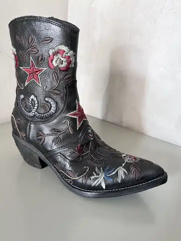 Stivaletto con ricamo nero fauzian jeunesse 4