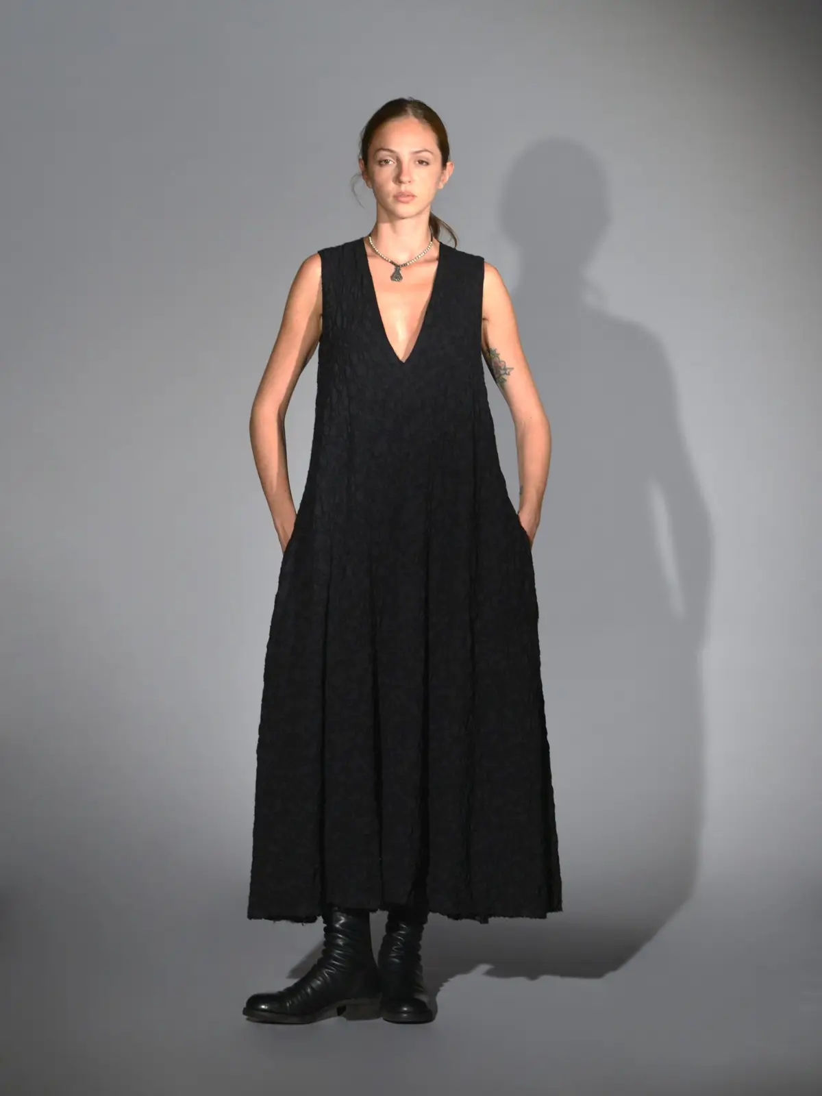 abito oversize lungo smanicato lana ricamato foderato seta nero marc le bihan