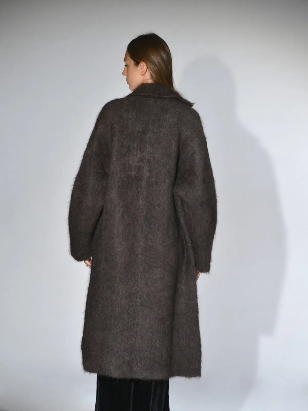 cappotto oversize maglia pesante soffice lana yak mohair marrone boboutic 3