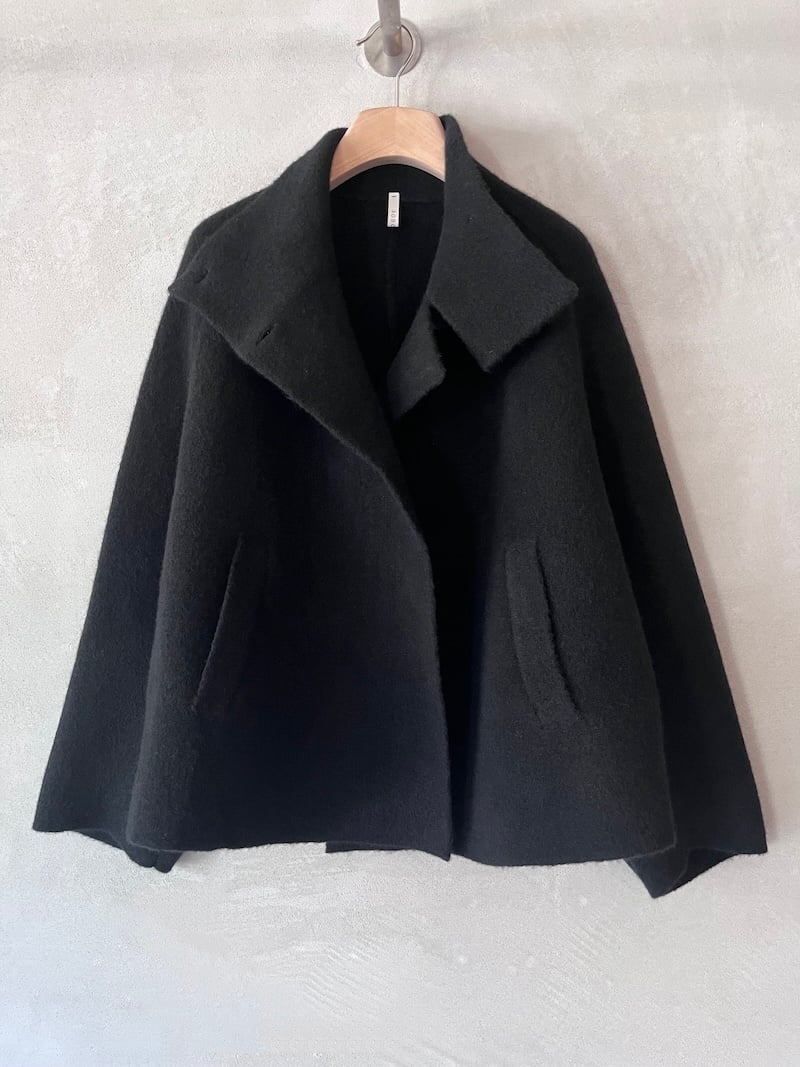 giacca oversize lana yak nero boboutic