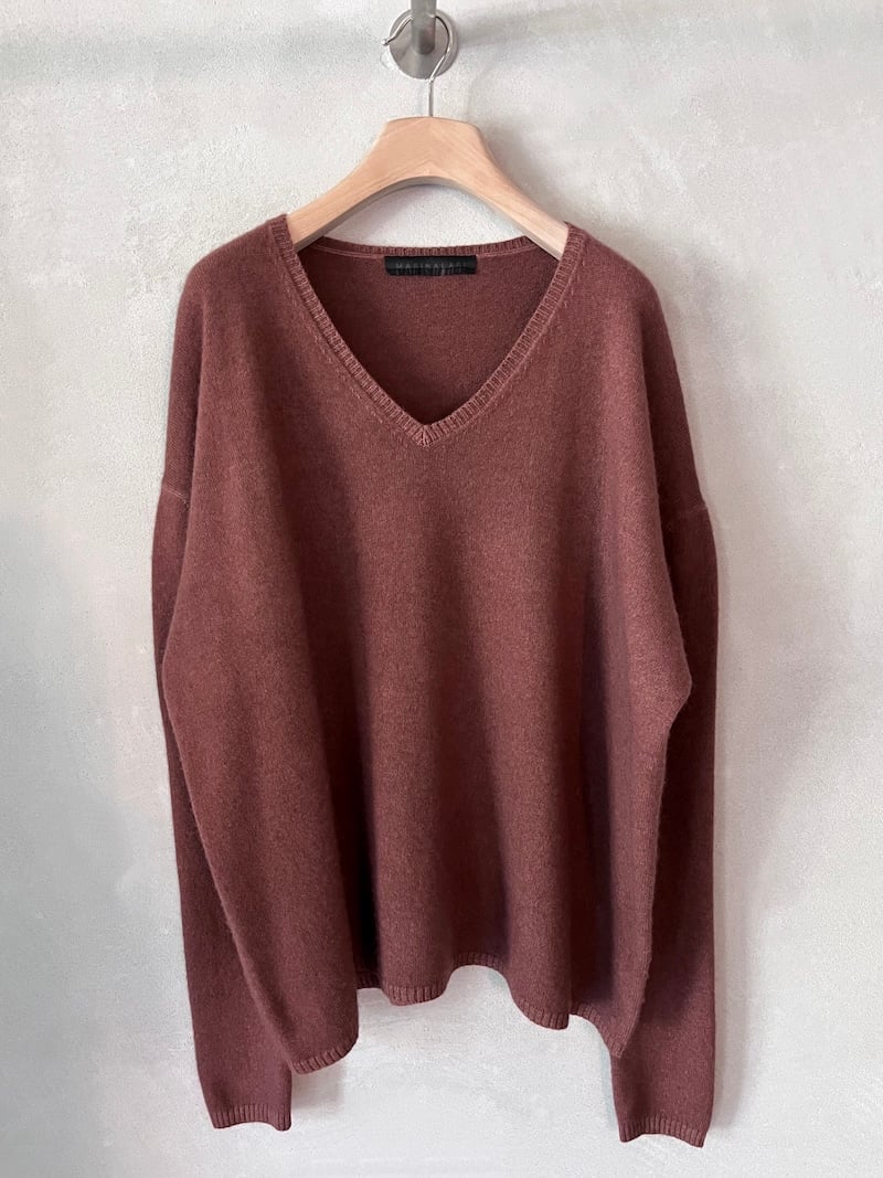 maglia over cashmere delavè scollo a V ruggine marina lari