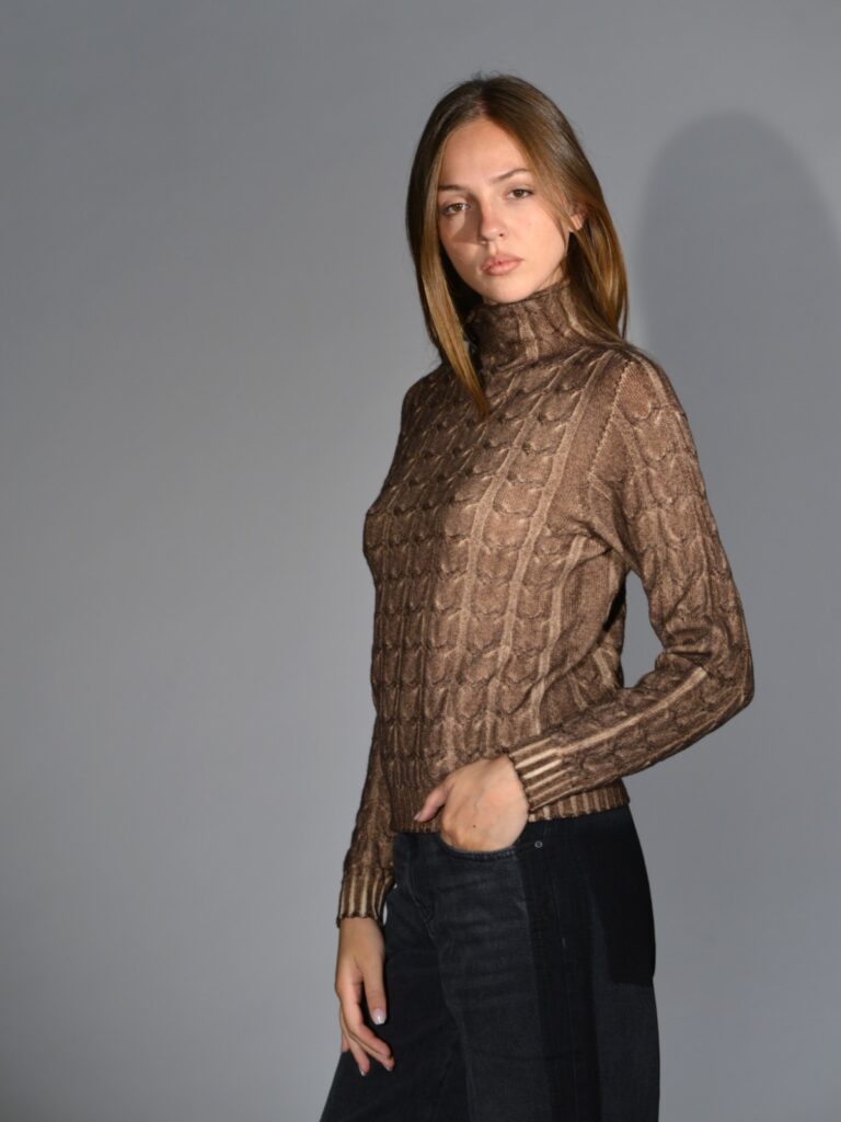 maglia lana dipinta a mano beige trecce ploumanach 1