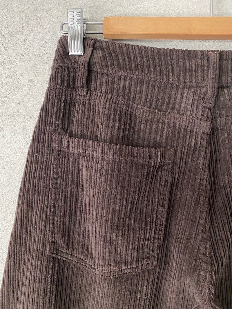 pantaloni gamba larga velluto coste marrone shaft