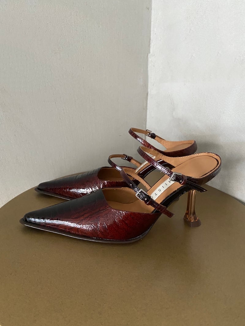scarpe slingback tacco pelle lucida marrone miista