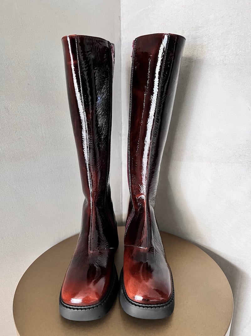 stivali alti pelle lucida bordeaux miista stivali alti pelle lucida bordeaux miista