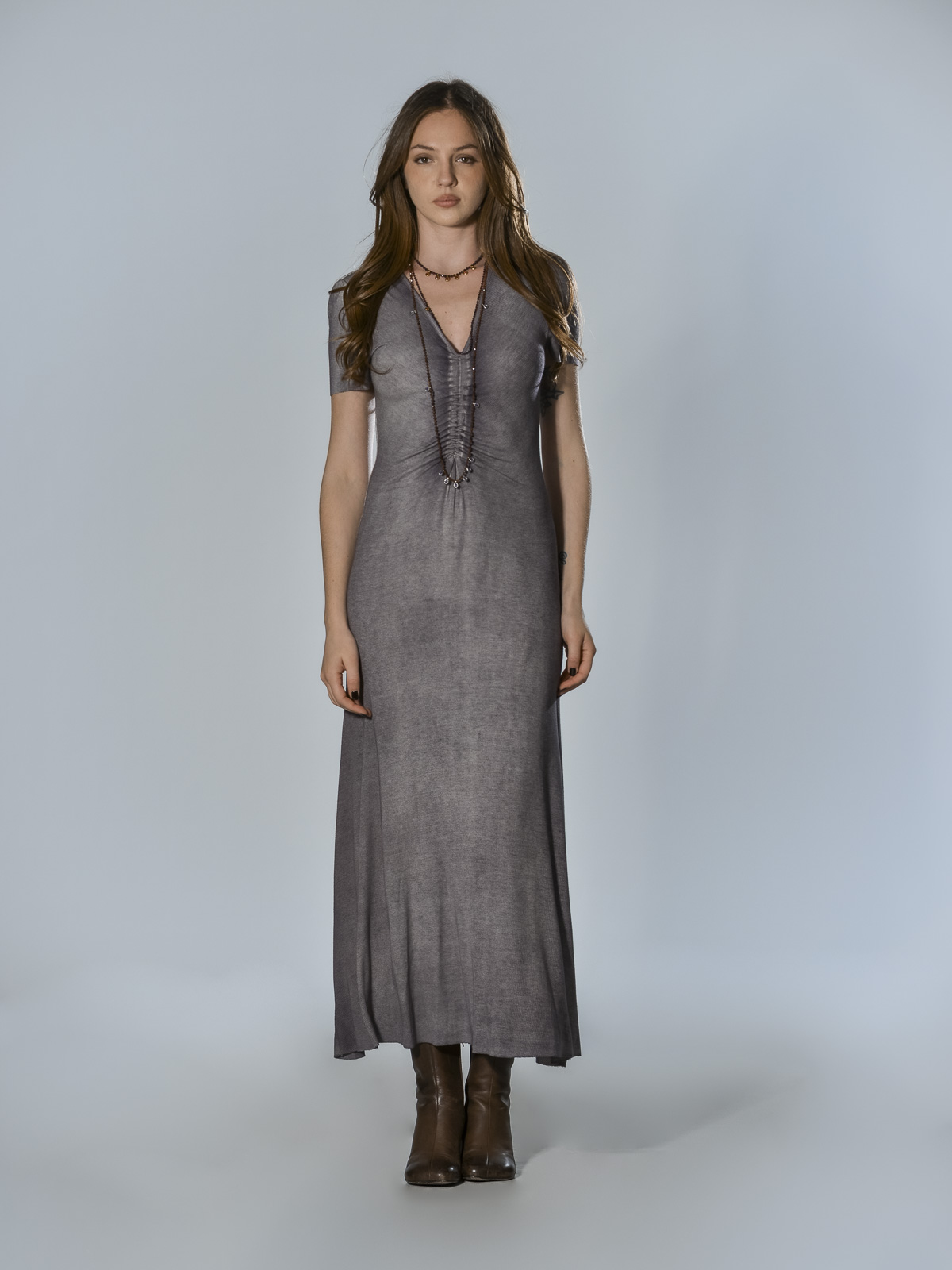 Abito lungo lavanda Avant Toi in jersey a costine con drappeggio centrale e trattamento spruzzato a mano