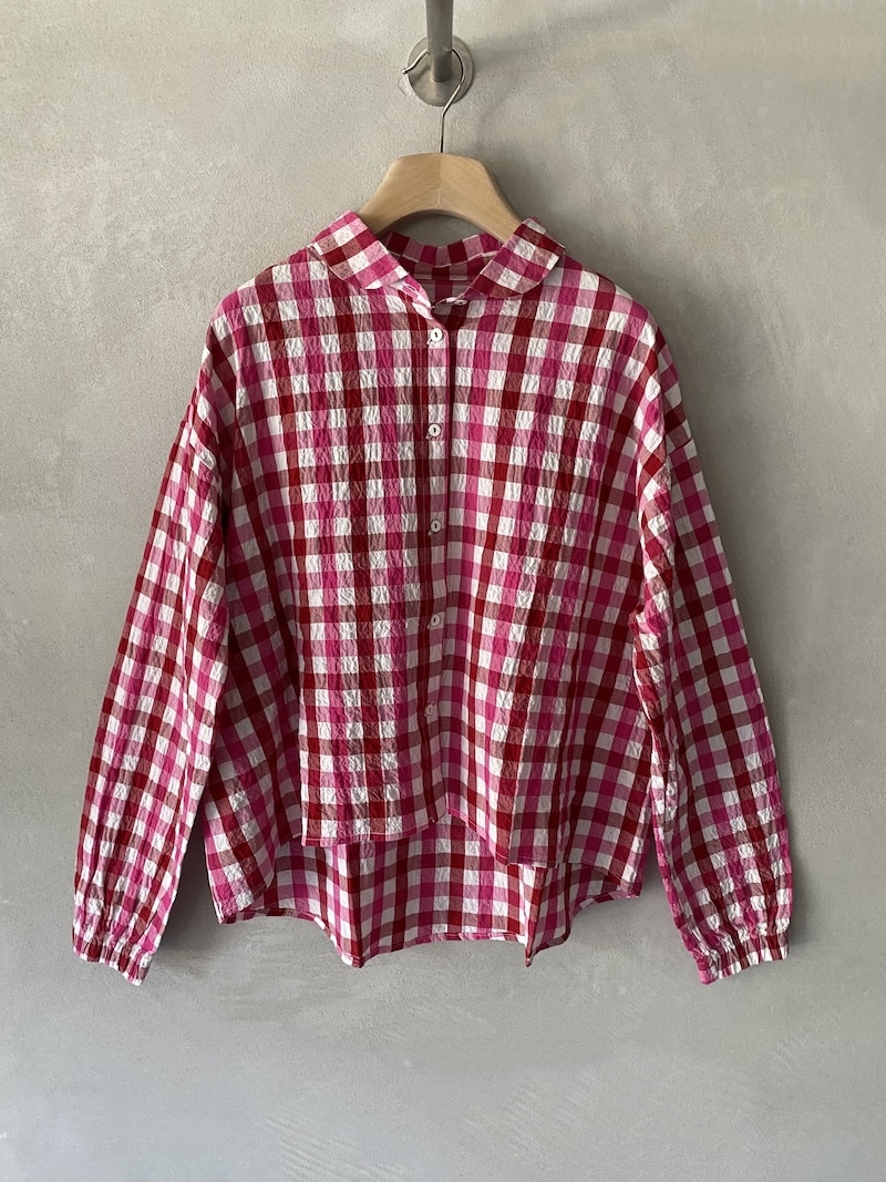 Camicia over HANNOH in cotone motivo vichy bicolore check con colletto arrotondato e fondo più lungo sul retro