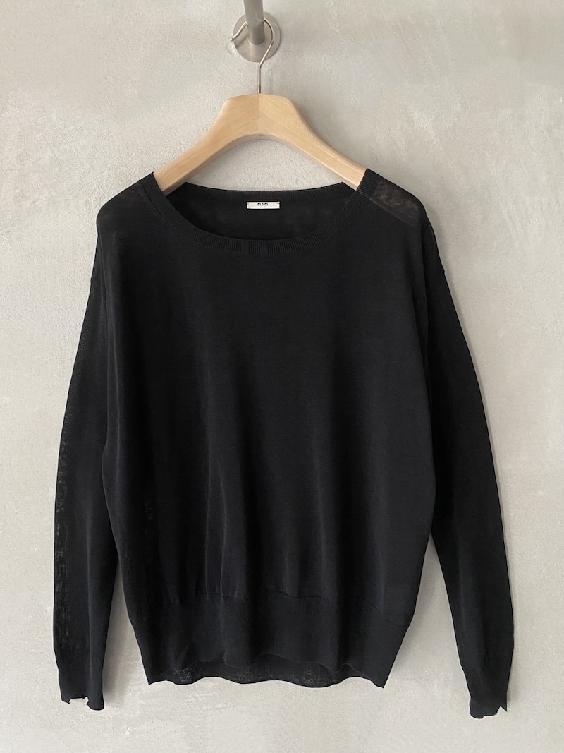 Maglia donna nera over MSM Milano in seta e cotone con scollo tondo e maniche lunghe