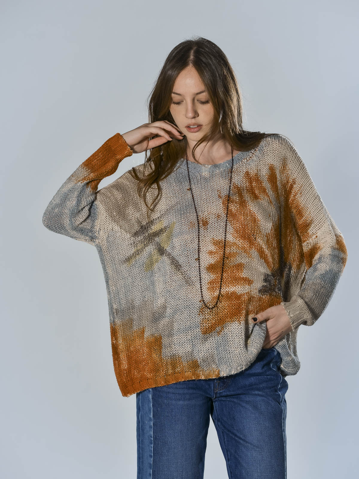 Maglia marrone F Cashmere in seta a righe con scollo tondo ampio e vestibilità oversize