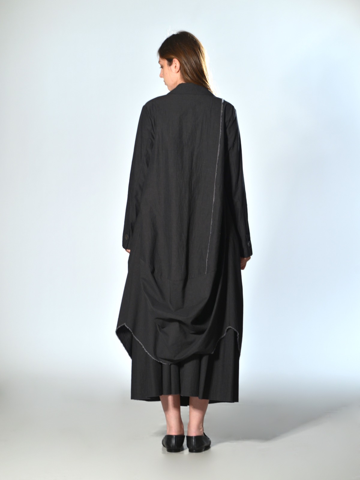 Spolverino Oversize Grigio Antracite Marina Lari in Cotone e Lino 2