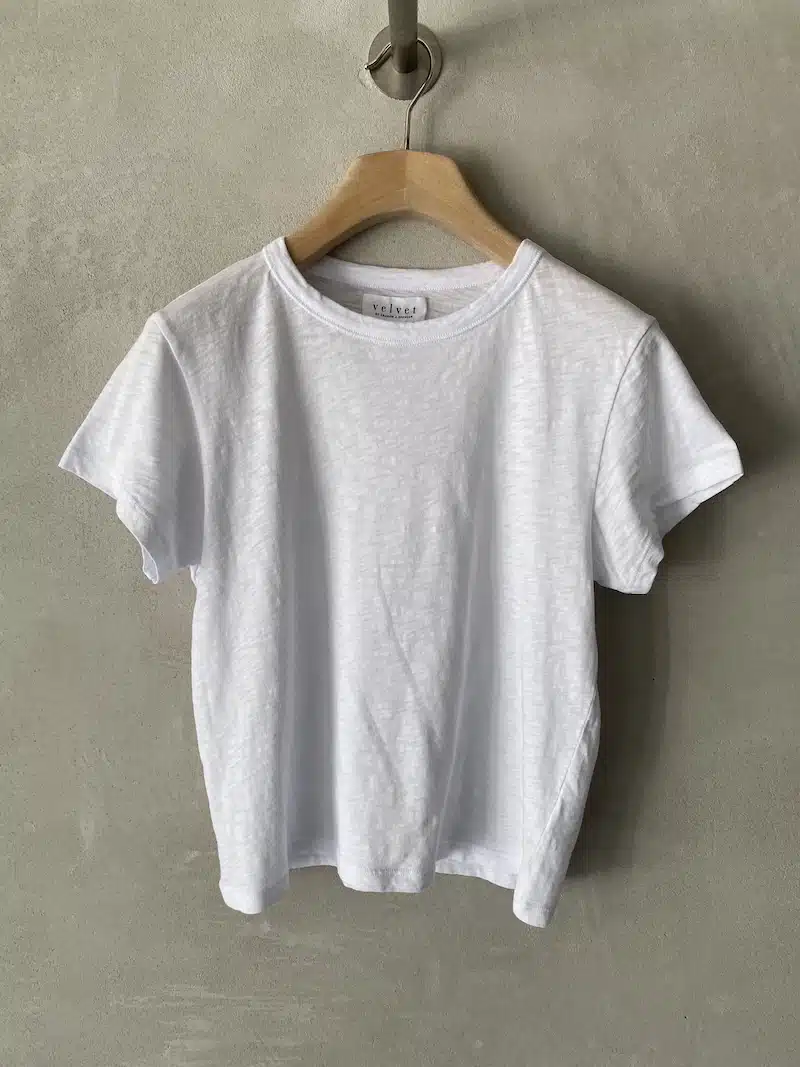 T-shirt Velvet in cotone bianco con manica corta, scollo tondo e linea dritta