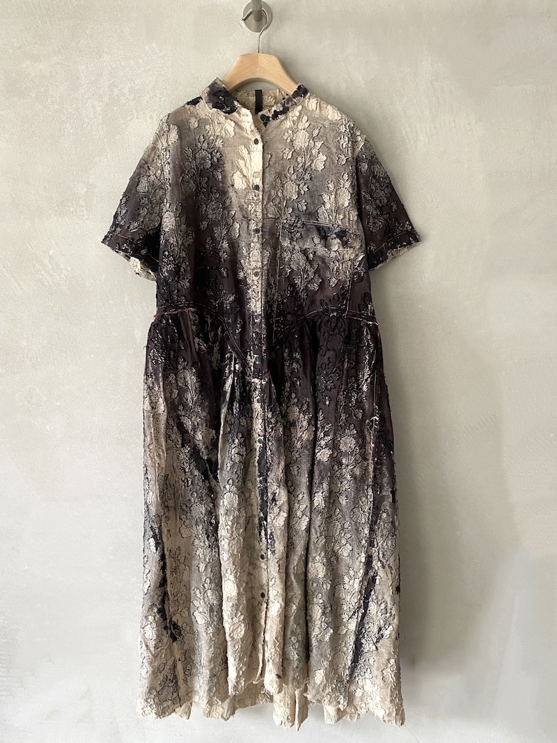 Abito oversize hand-painted in cotone devoré floreale con collo coreano asimmetrico e bottoni frontali SERIE NUMERICA