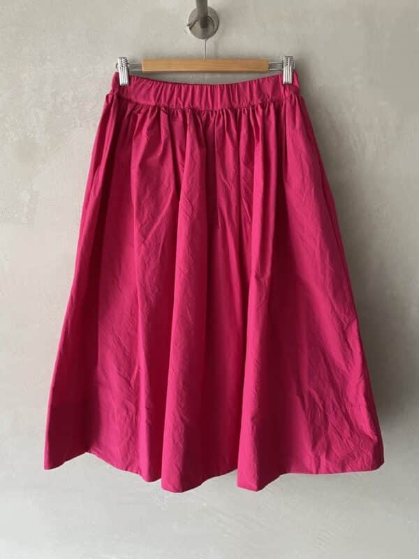 Cotton and polyester skirt with elastic waist and gathered detail, wide fit with high hem, red color - APUNTOB