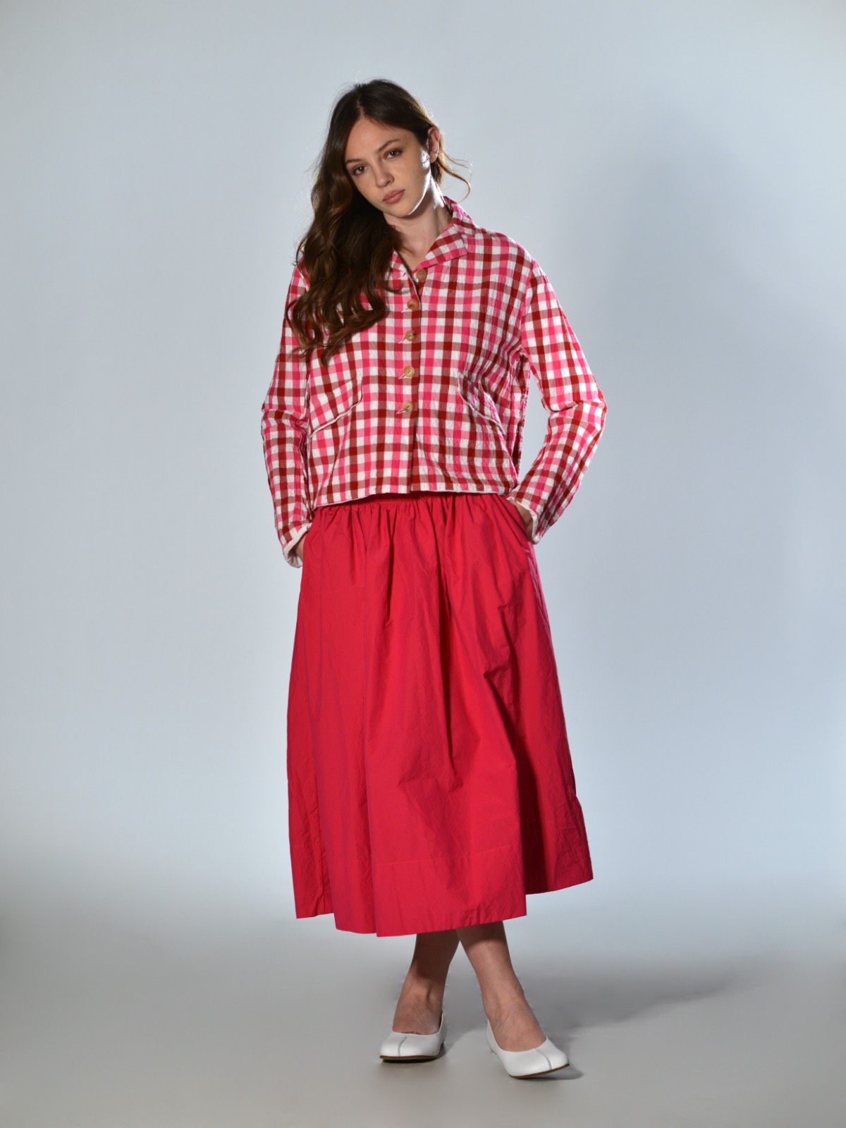 Gonna in cotone e poliestere con elastico in vita e arricciatura, linea ampia con bordo alto colore rosso - APUNTOB