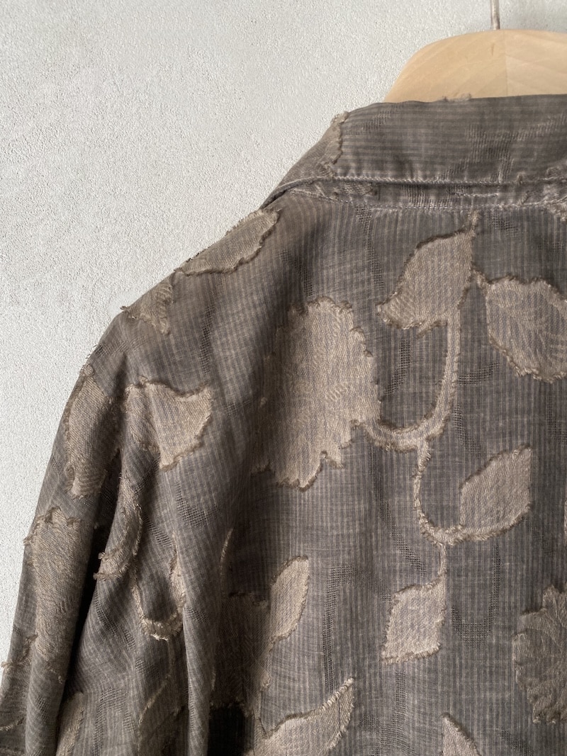 Camicia over marrone in cotone fil coupé jacquard con motivo floreale Ploumanac'h