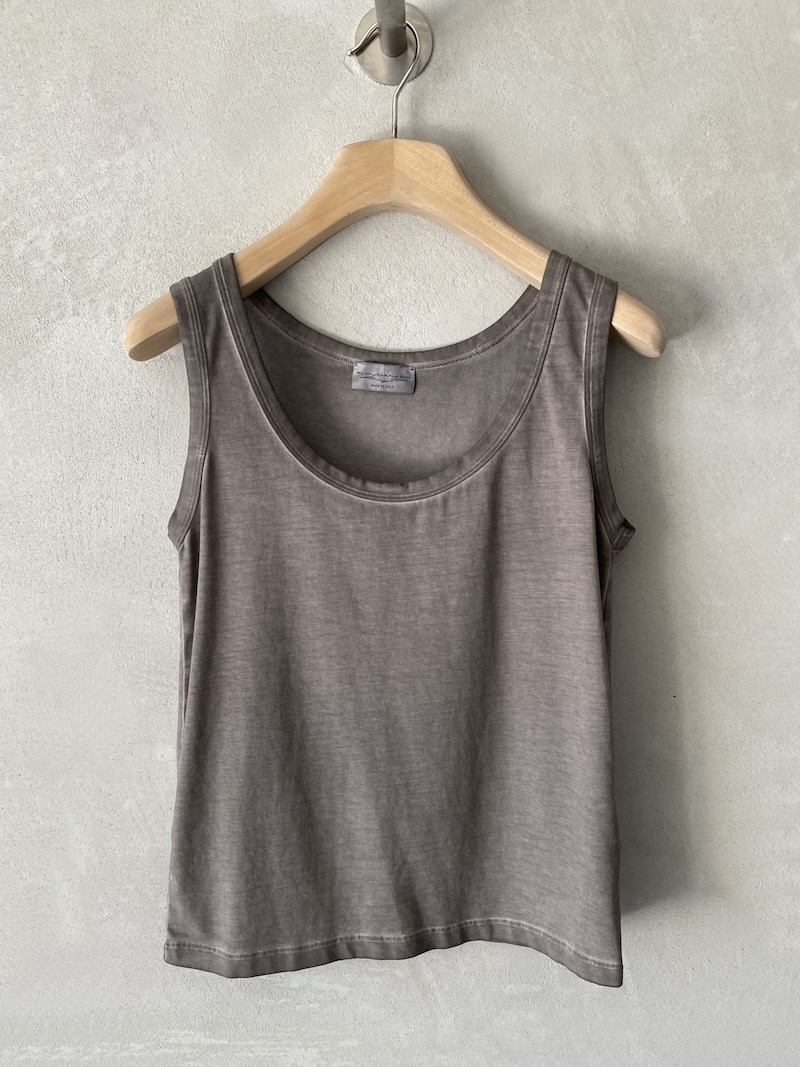 Canotta grigia in jersey di viscosa delavé con scollo rotondo ampio e spalline larghe, tinto in capo Ploumanac'h