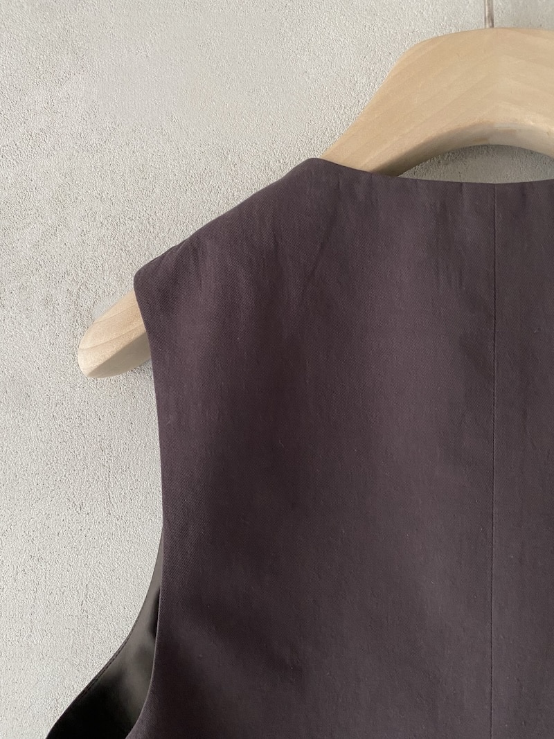 Gilet marrone in lino e viscosa dalla linea dritta Marina Lari