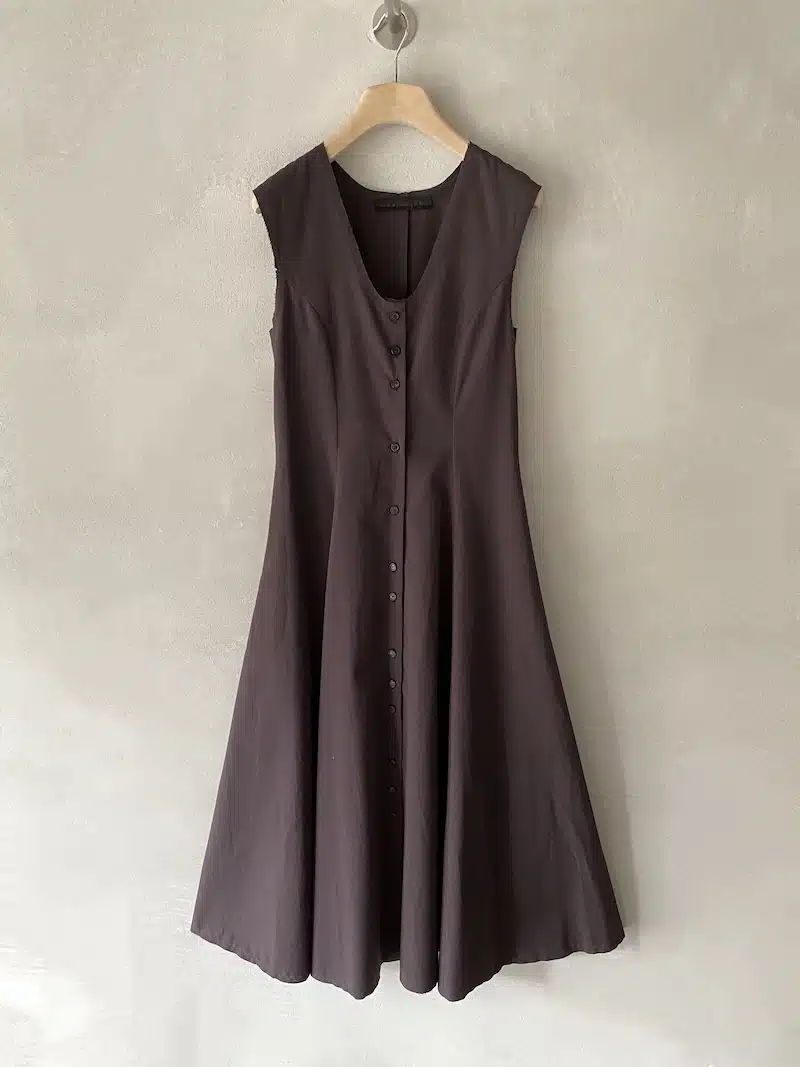 Brown linen and viscose dress with V-neck at the front and flared line, button closure, regular fit Marina Lari