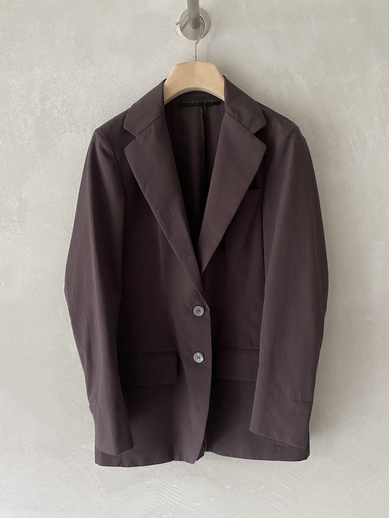 Giacca marrone in cotone e lino sfoderata con rever classico e tasche con patta, vestibilità regolare Marina Lari