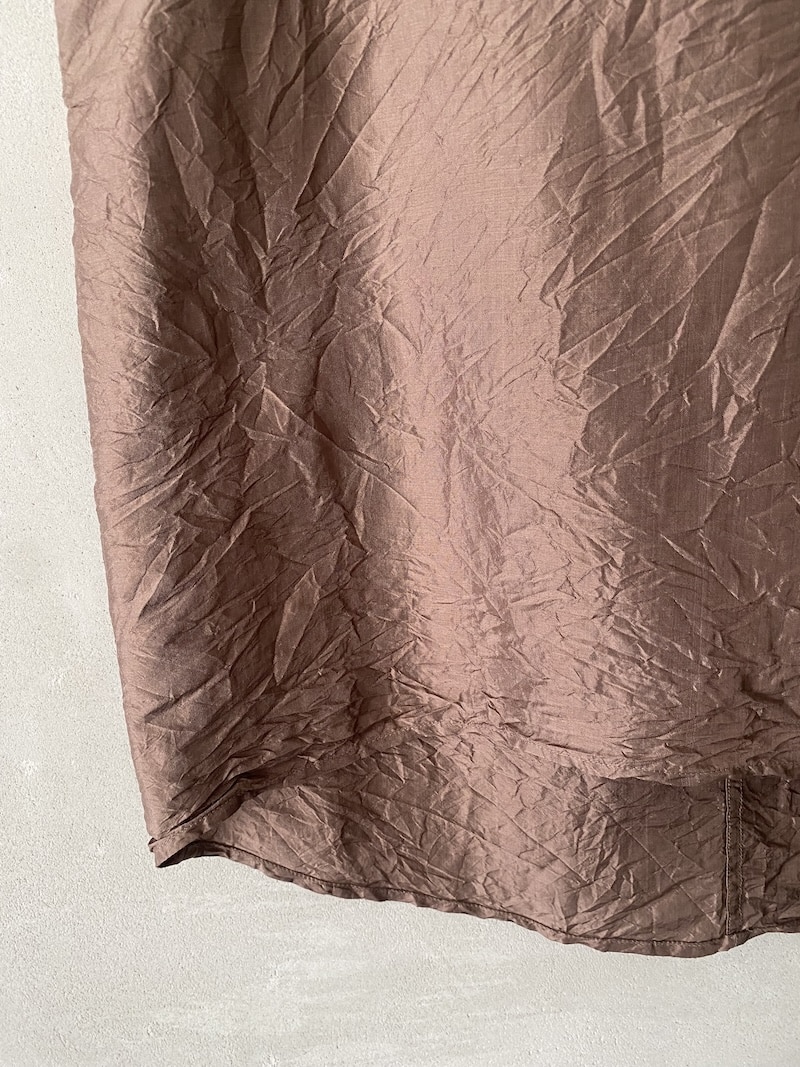 Top marrone chiaro in seta leggera senza maniche con effetto stropicciato Christian Peau