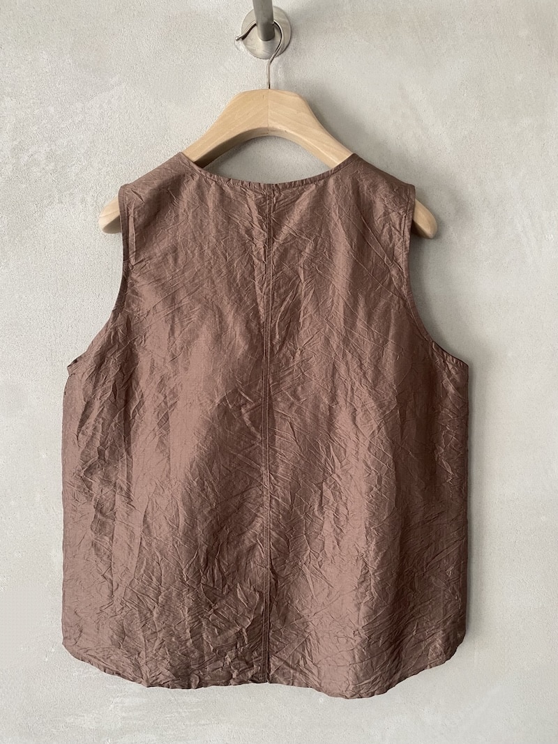 Top marrone chiaro in seta leggera senza maniche con effetto stropicciato Christian Peau