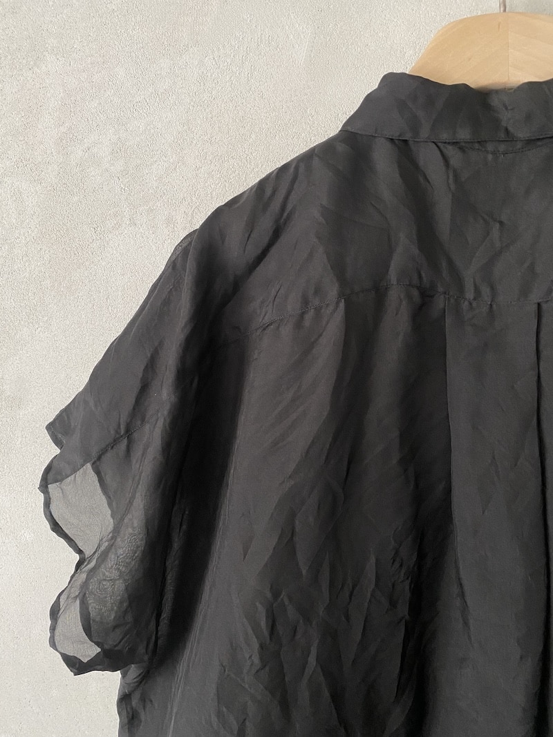 Camicia nera in organza di seta semi trasparente con linea boxy Christian Peau