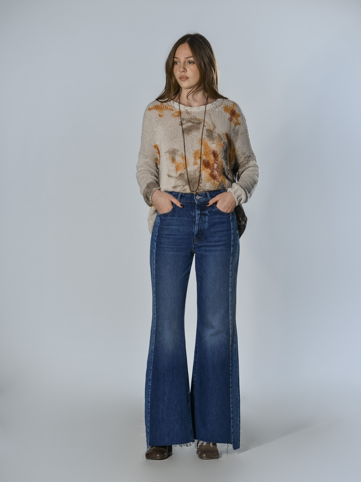 Jeans denim lavato vita alta con fasce laterali a contrasto e fondo sfrangiato THE TUXSIDESTEPPER SNEAK FRAY – MOTHER DENIM