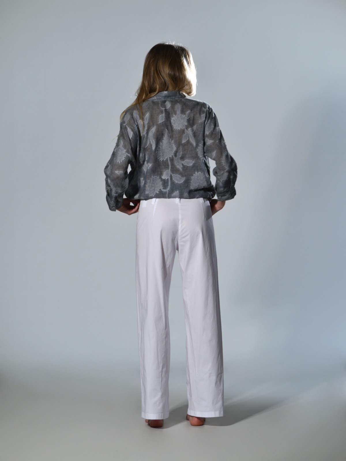 Pantaloni bianchi in cotone elasticizzato a gamba dritta Barbara Tani 3