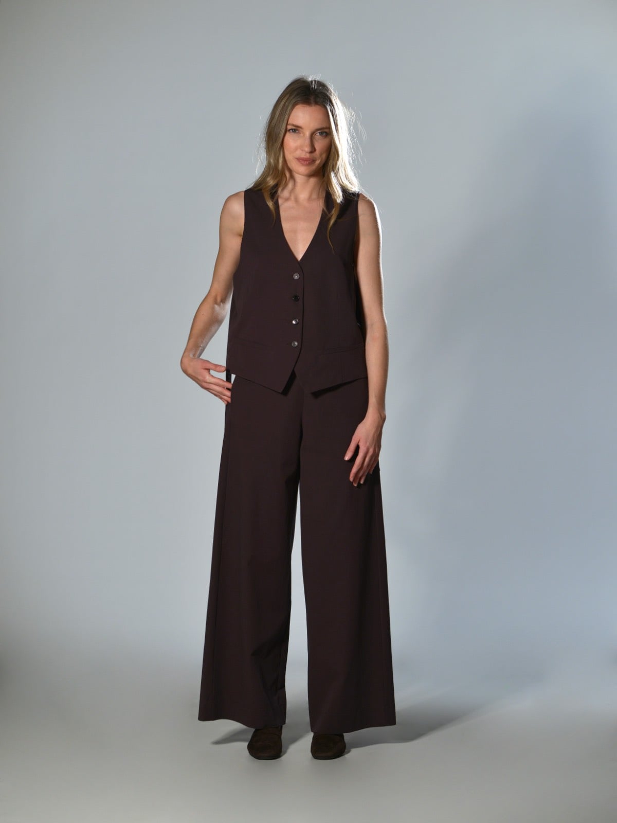 Pantaloni marroni in lino e viscosa con vita elastica sul retro e gamba larga, vestibilità regolare Marina Lari