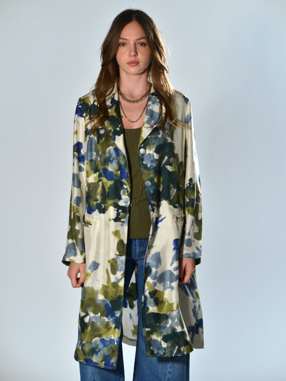 Spolverino oversize multicolor F Cashmere in seta stampata verde e blu su fondo écru