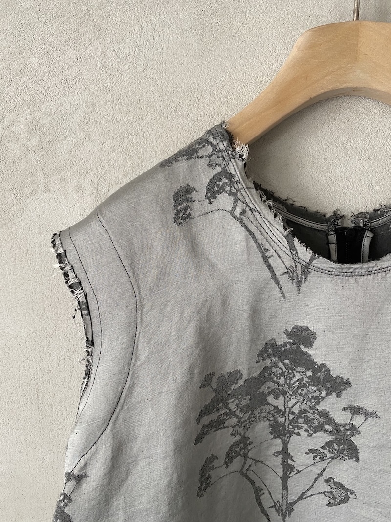 Top corto grigio jacquard damascato con motivo botanico SERIE NUMERICA 2