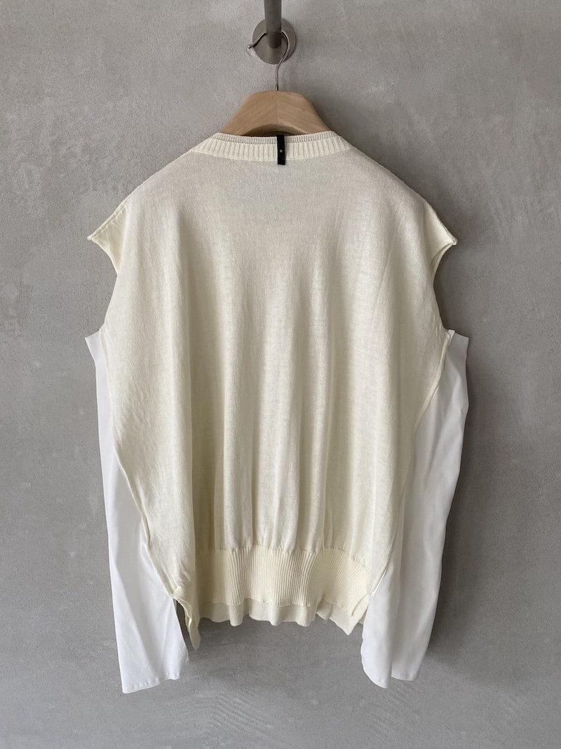 Top oversize bianco in maglia di cotone con inserti in seta SERIE NUMERICA 3